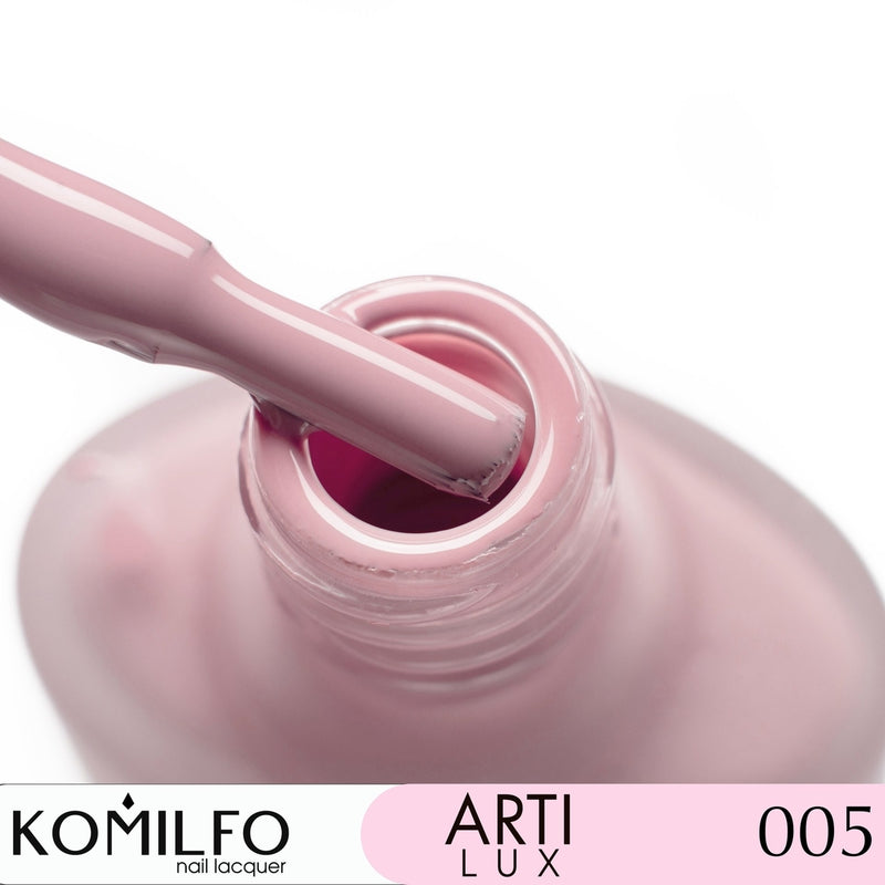 KOMILFO ARTILUX 005 ЛАК ДЛЯ НОГТЕЙ ОБЫЧНЫЙ (НЕ ГЕЛЬ)(СВЕТЛО-РОЗОВЫЙ, ЭМАЛЬ), 8 МЛ 222005