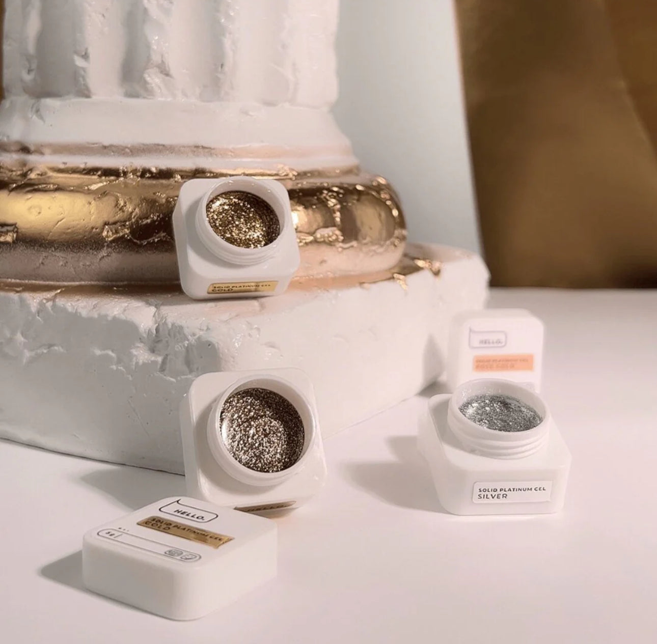 HEYLOVE. SOLID PLATINUM SET, BROWN, 5*5 G