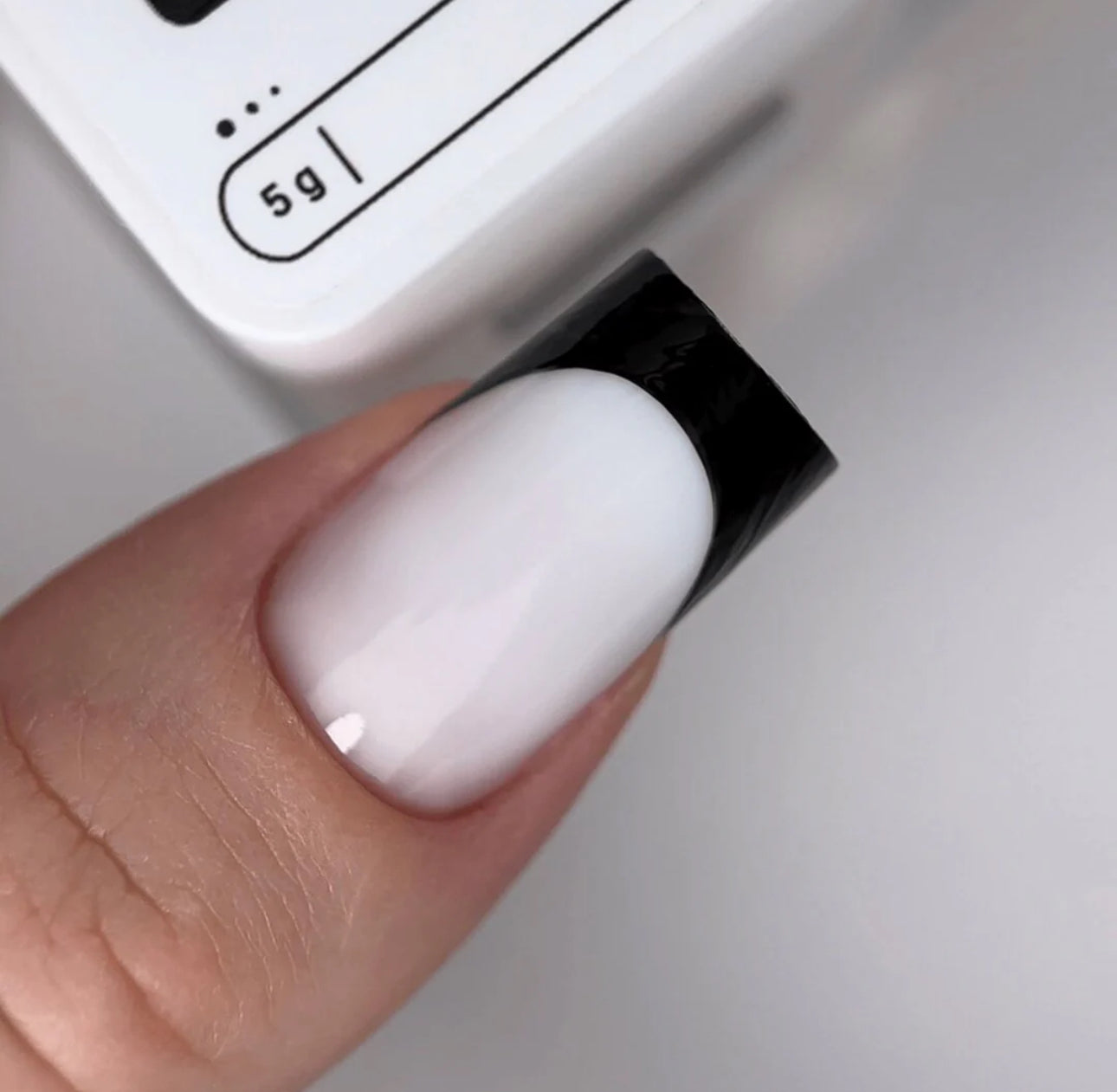 HEYLOVE. SOLID PLATINUM SET, BROWN, 5*5 G