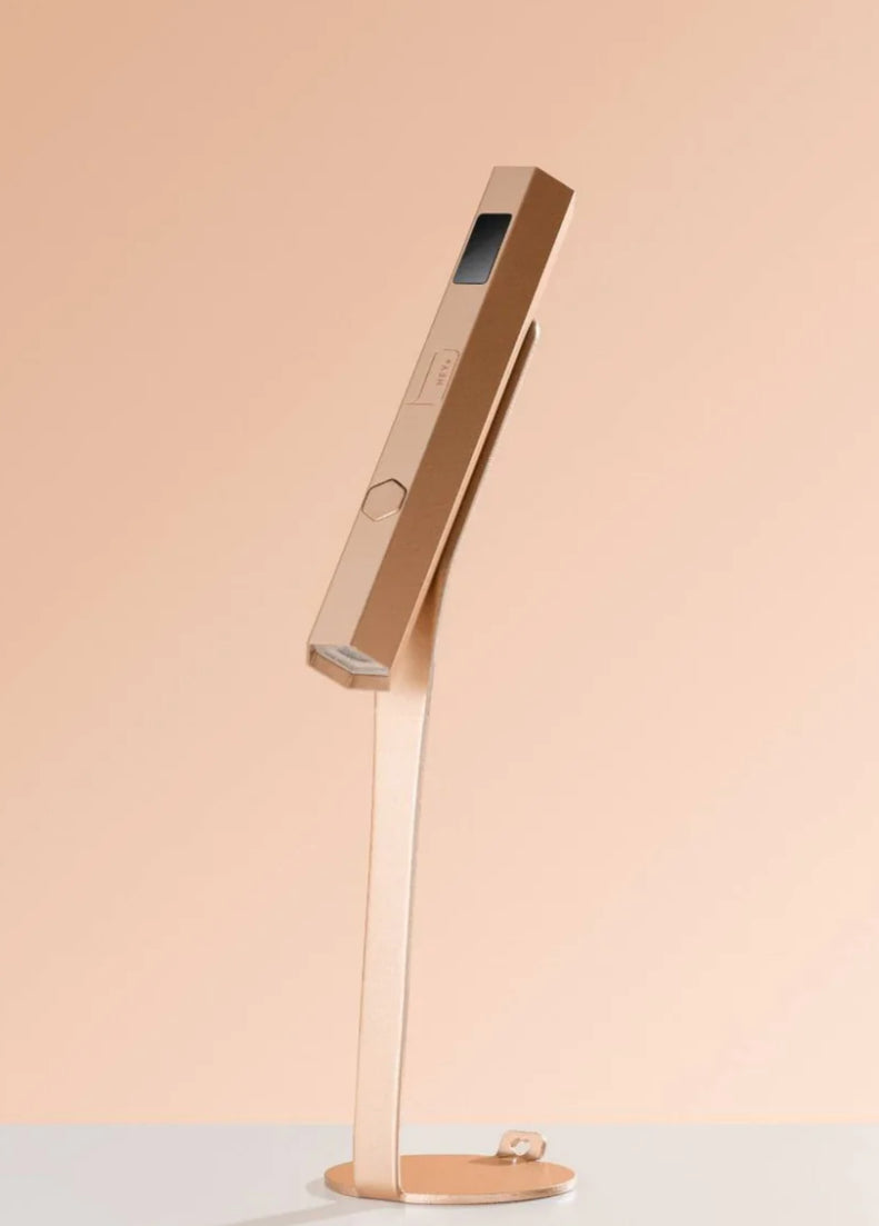 HEYLOVE. HAND LIGHT, ROSE GOLD