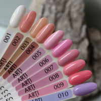 KOMILFO ARTILUX 002 ЛАК ДЛЯ НОГТЕЙ ОБЫЧНЫЙ(НЕ ГЕЛЬ)(РОЗОВЫЙ, ПРОЗРАЧНЫЙ ДЛЯ ПОКРЫТИЯ, ЭМАЛИ), 8 МЛ 222002