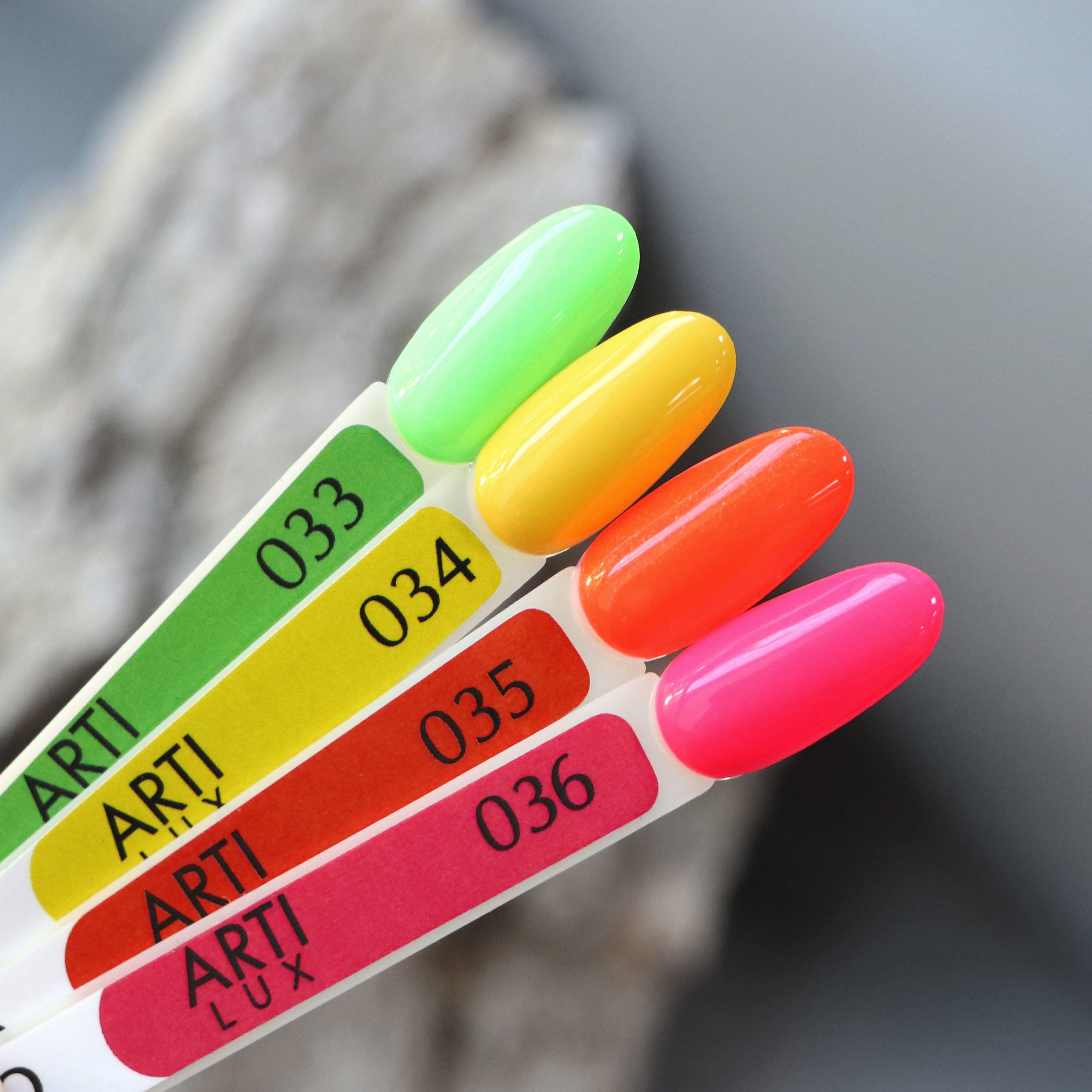 KOMILFO ARTILUX 035 ЛАК ДЛЯ НОГТЕЙ ОБЫЧНЫЙ(НЕ ГЕЛЬ)(ОРАНЖЕВЫЙ, С шиммером), 8 МЛ 222035