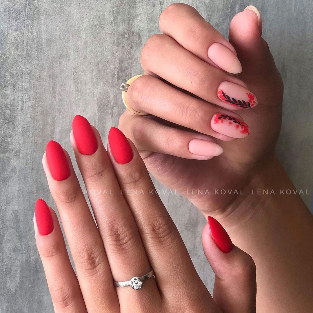 Gel Polish Komilfo Deluxe Series D082 (classic red, enamel), 8 ml