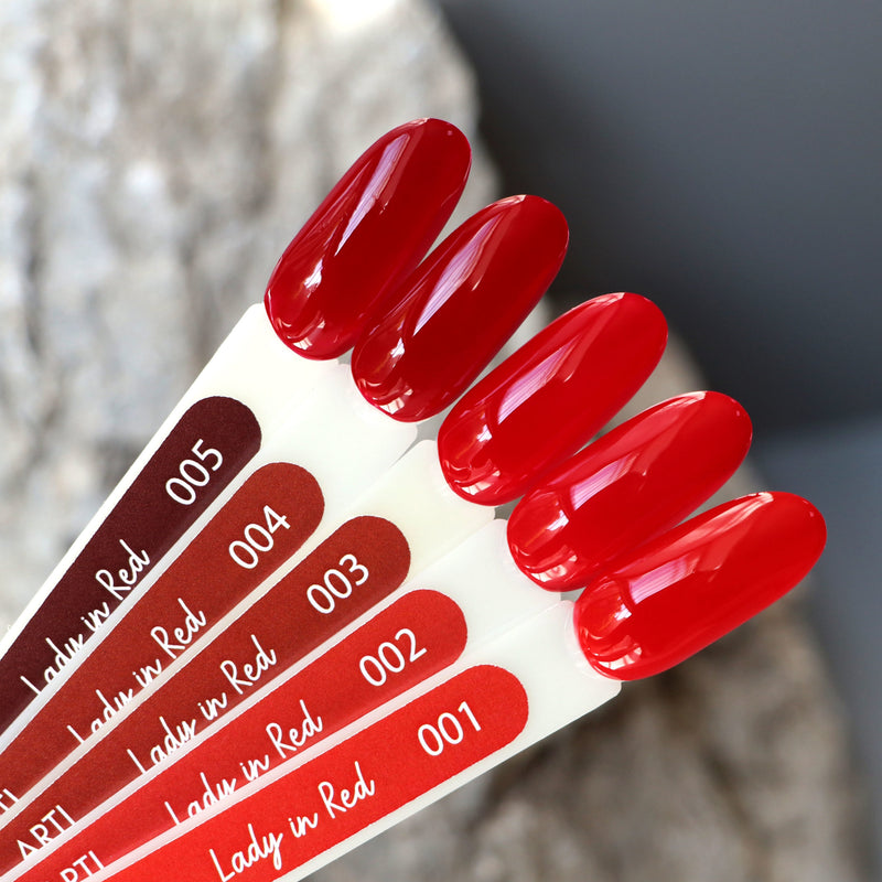 KOMILFO ARTILUX LADY IN RED 001 NAIL POLISH (PERSIAN RED, ENAMEL) 8 ML