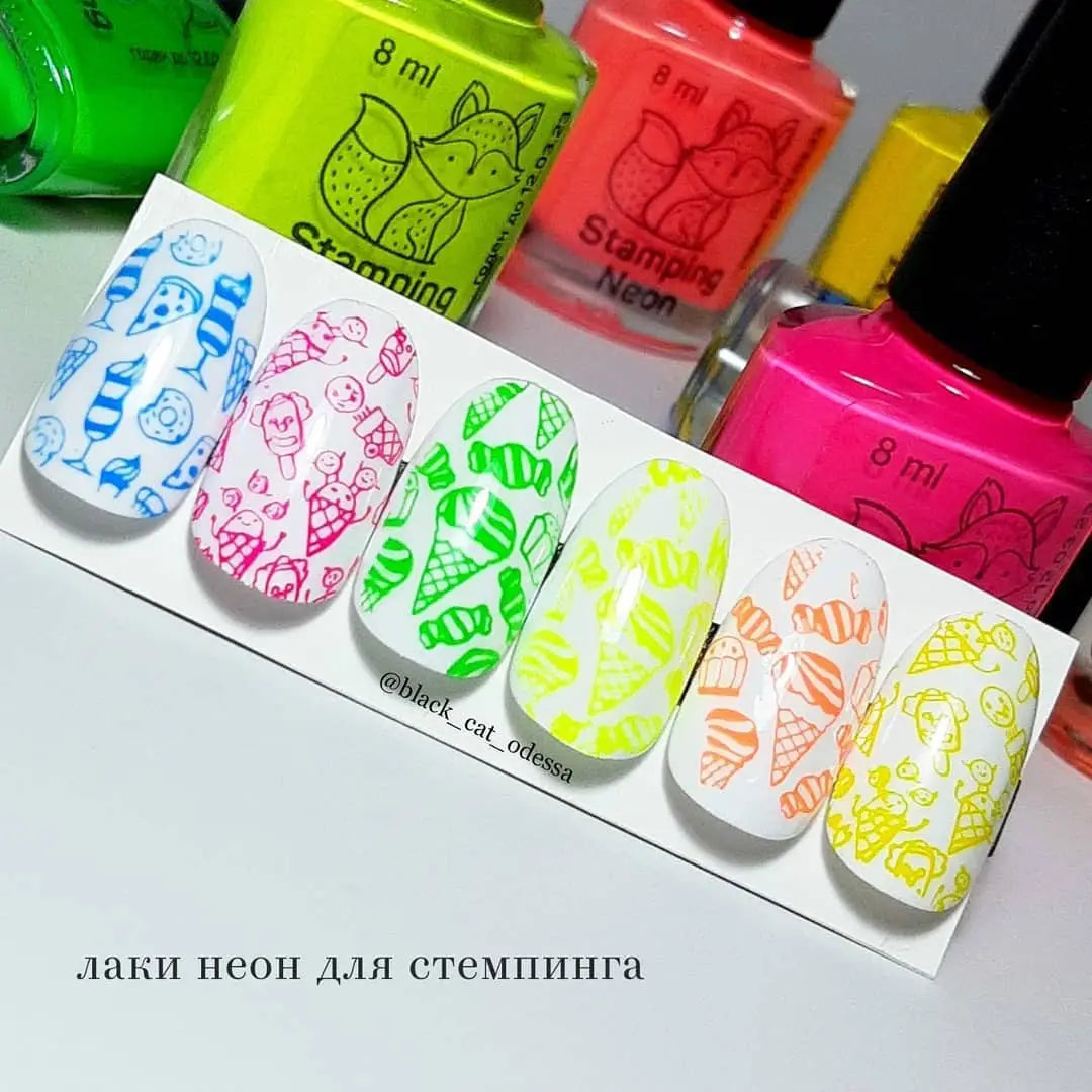 SAGA профессиональная лаковая краска для стемпинга NEON 6 (синяя) 8 мл